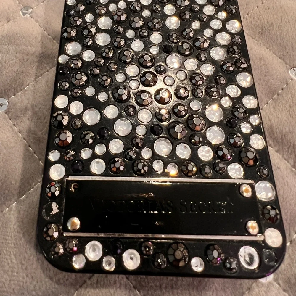 lot of 6 iPhone 5s cases